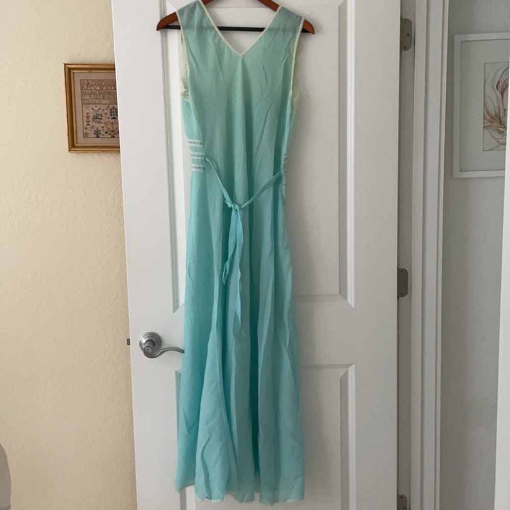 Vintage Italian night gown 1950s - Picture 5 of 8
